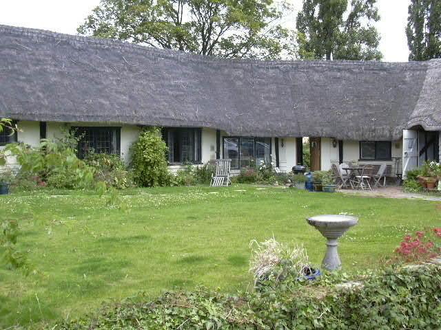 Church Hall Farm Bed And Breakfast Broxted Eksteriør billede
