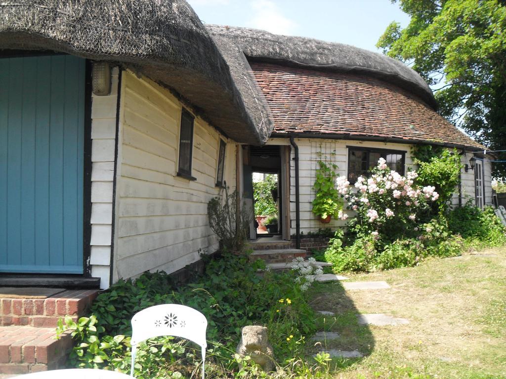 Church Hall Farm Bed And Breakfast Broxted Værelse billede